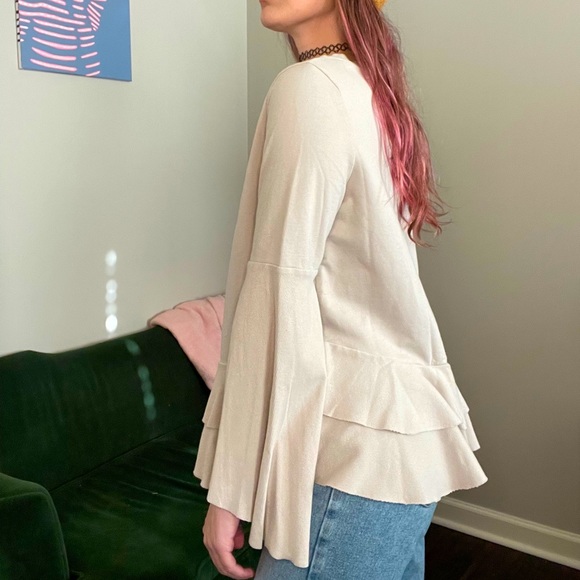 Altar’d State cream bell sleeve ruffled blouse - Picture 3 of 4